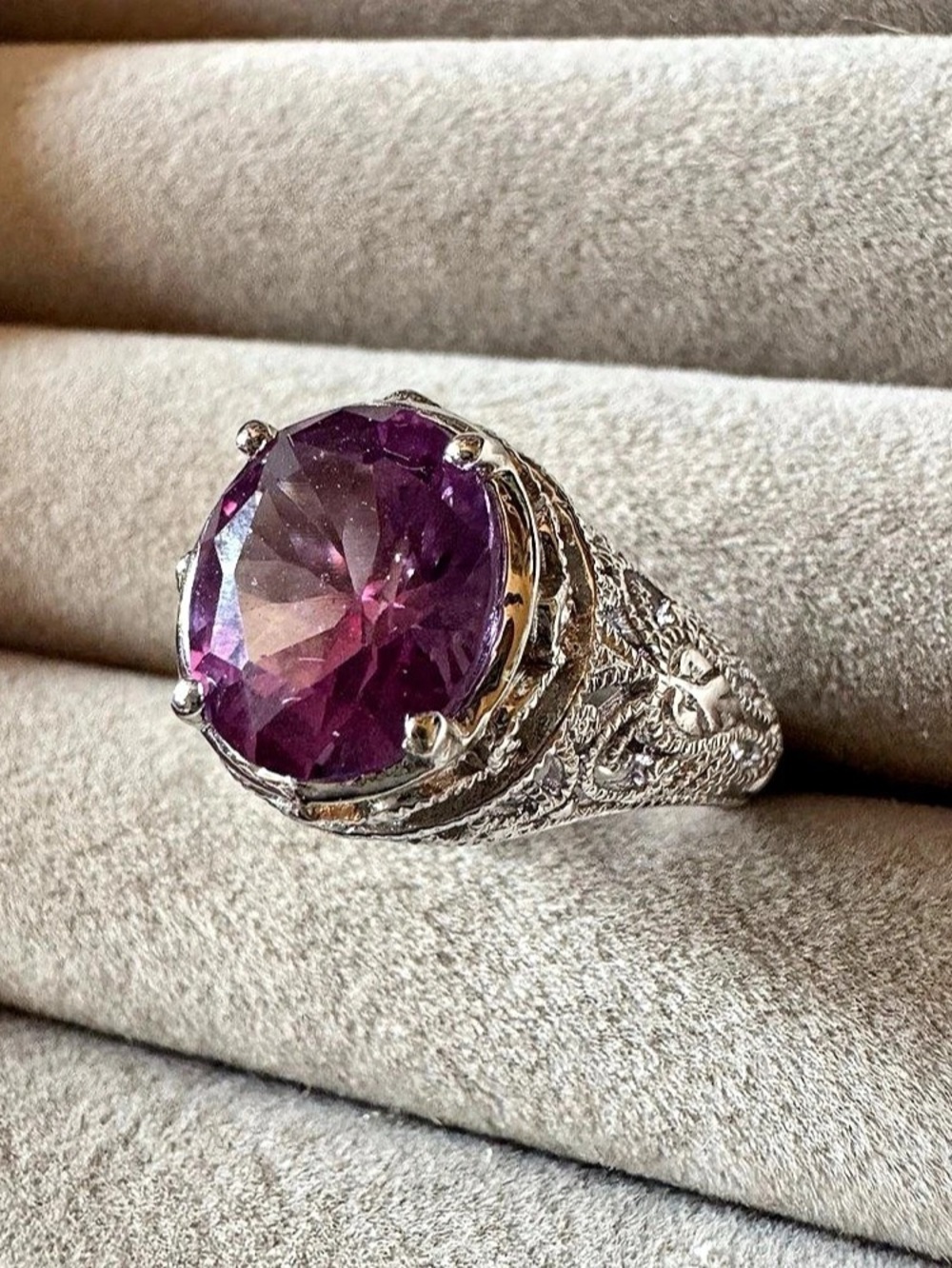 Château d’Argent CAA 925 Sterling Silver Large Purple Gemstone Ring Size 8